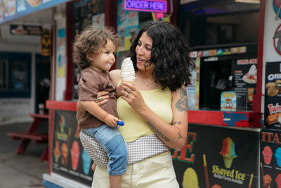 Toddler Aerial Carrier vs. Toddler Hip Seat: Which Is Best?