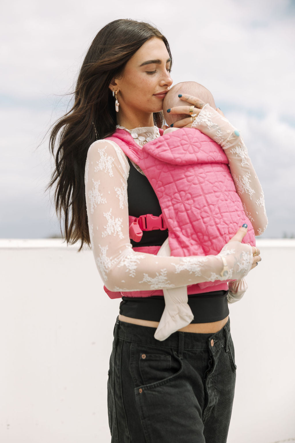 Giggle - Aerial Carrier